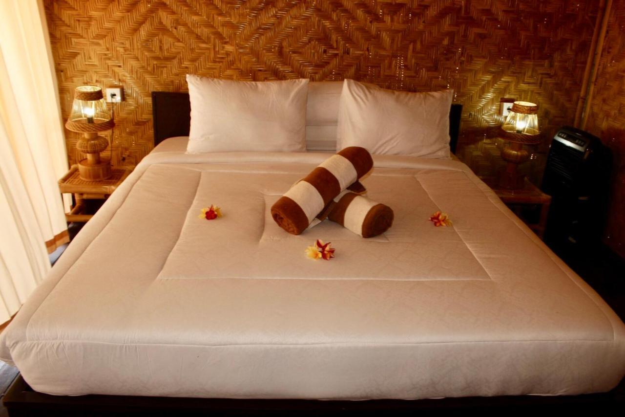Pondok Bamboo Villa Batununggul Extérieur photo